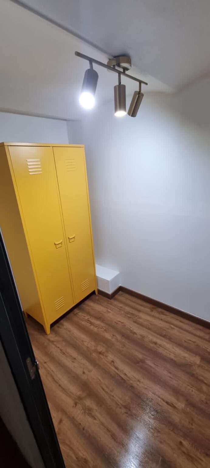 Colocación de suelos de parquet laminados y cerámicos por GS REFORMAS